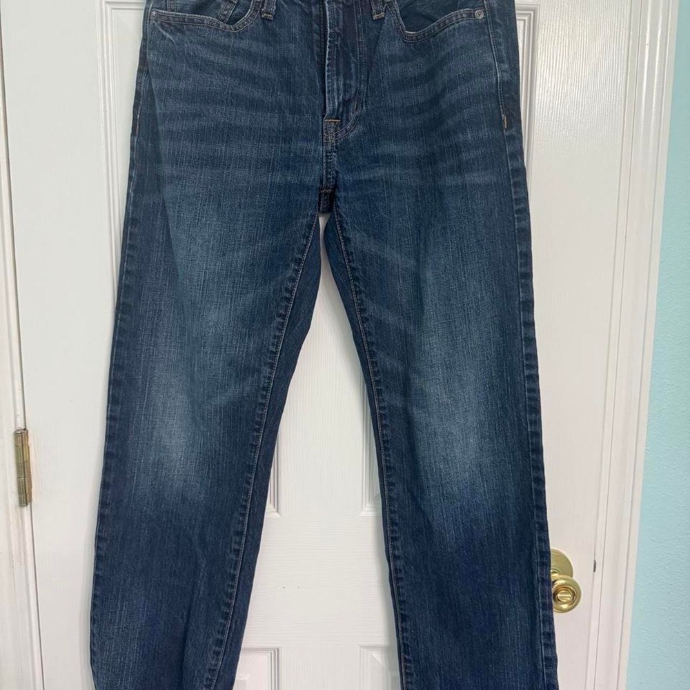 American Eagle Outfitters dark wash straight leg jeans 29x30
